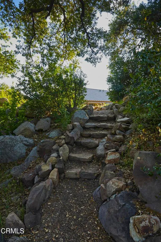 Ojai, California 93023, United States, 4 Bedrooms Bedrooms, ,3 BathroomsBathrooms,Residential,Active,232121