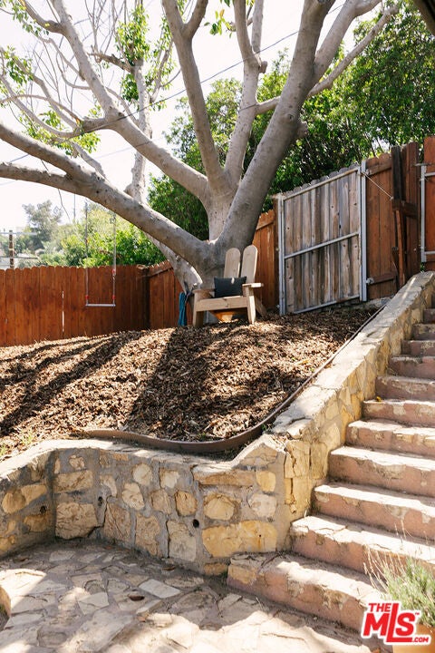Tiny photo for 466 Wren Drive, Los Angeles, CA 90065 (MLS # 26843669)