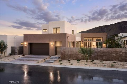 Photo of 567 Flamingo Boulevard, Palm Springs, CA 92262 (MLS # OC26117651)