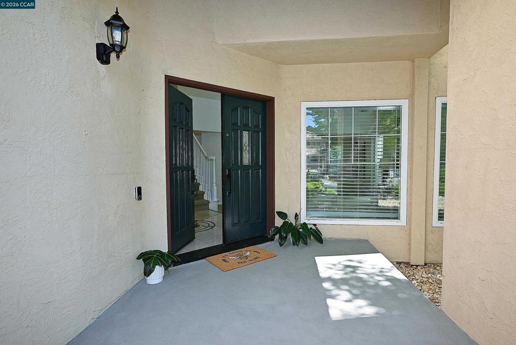 496 Panorama Dr