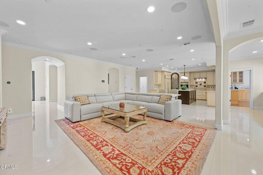 3263 New York Drive