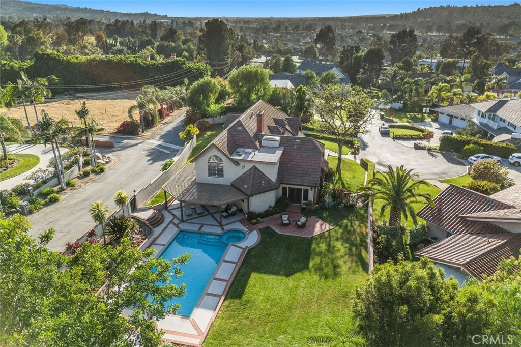 181 S Canyon Crest Drive