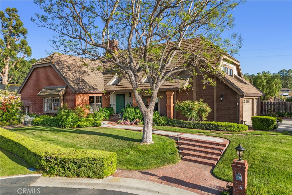181 S Canyon Crest Drive