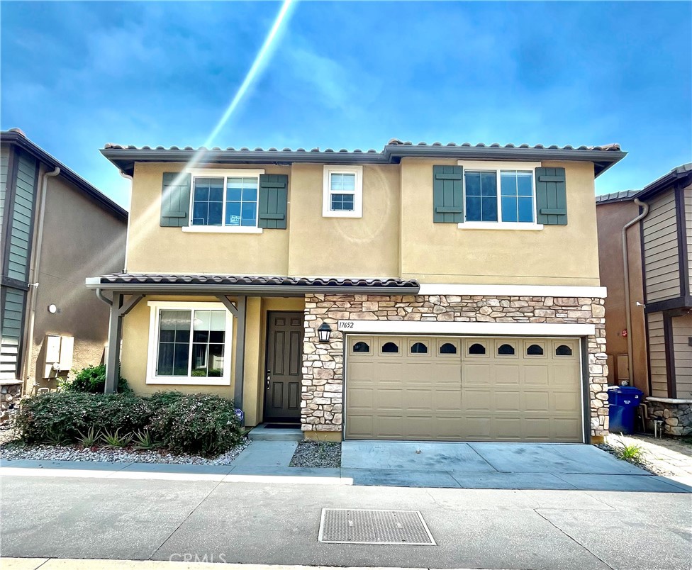 Welcome to your new home. This home features 3 bedrooms and a spacious loft, 2.5 bathrooms on a 1,992 sqft and with 2,731 sqft of Lot. Built in 2014 and you'll be the 2nd owner. Seller meticulously cared for the home for the next owner to call home. The home is near by all great schools and near all Northridge has to offer, including restaurants, shopping, freeways, entertainment and more.