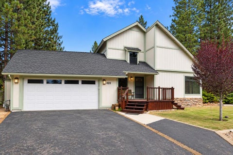 Photo of 420 Tanglewood Drive, Big Bear, CA 92314 (MLS # 219154274DA)