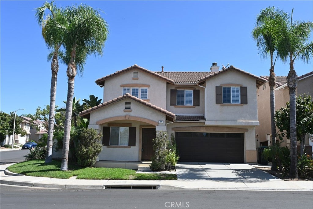 37 Amoret DR