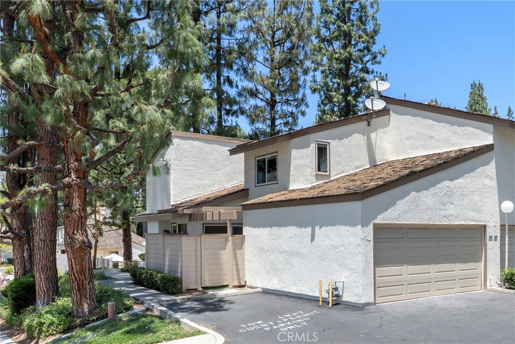 801 Vista Court