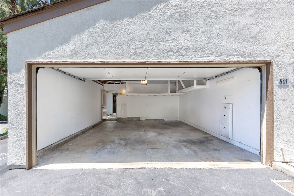 801 Vista Court