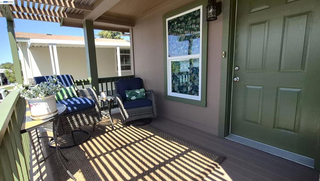 3263 Vineyard Ave. #108