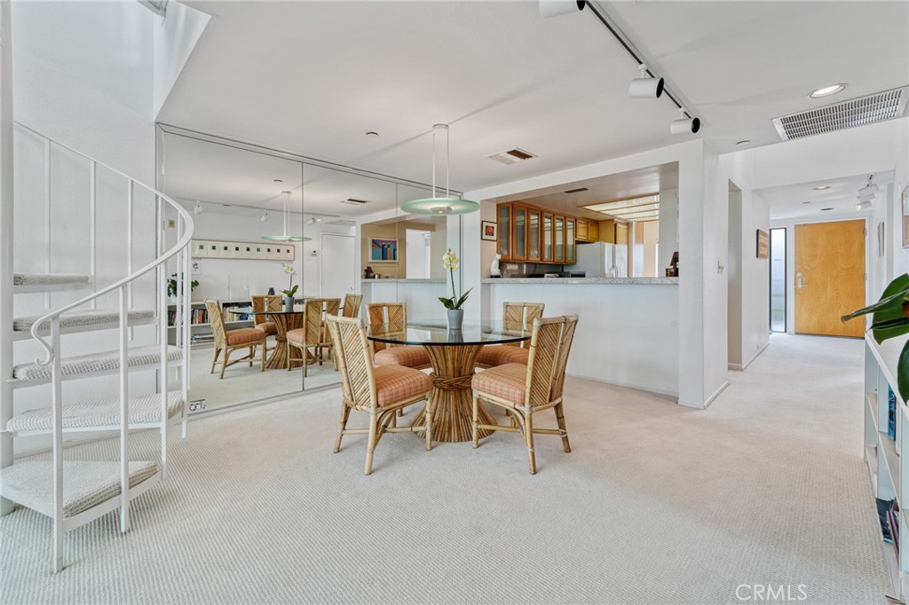 Properties 2 2910 Neilson Way 503