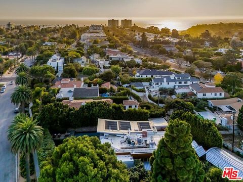 831 Georgina Avenue Santa Monica CA 90402