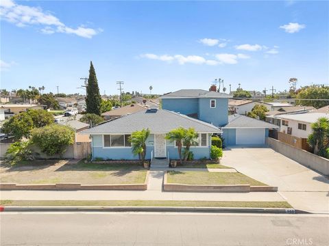 Photo of 550 L, Chula Vista, CA 91911 (MLS # SW25235442)