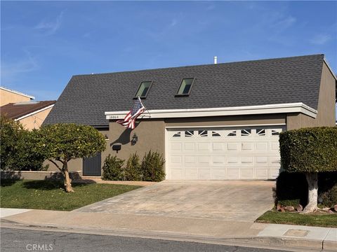 18864 Cordata Fountain Valley CA 92708