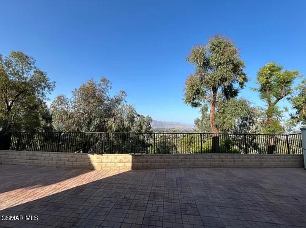 Properties 3 12178 Edgecliff Avenue