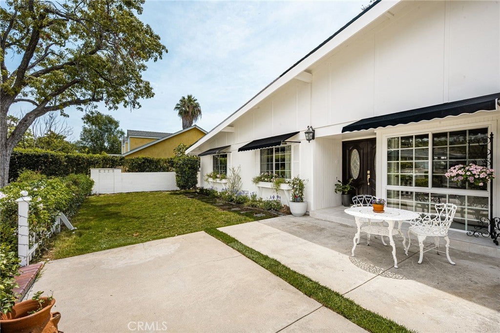 1132 Foothill Boulevard
