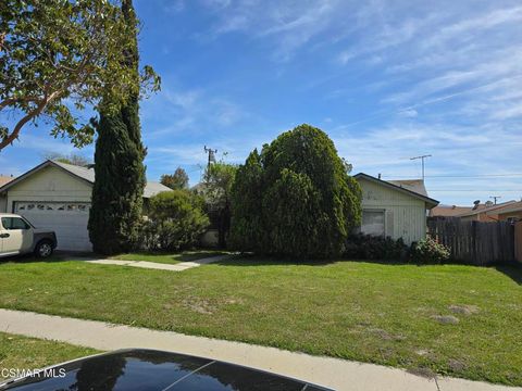 Photo of 1442 Sorrel Street, Simi Valley, CA 93065 (MLS # 225005187)