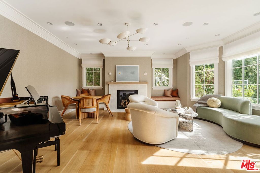 Photo of 957 Corsica Drive, Pacific Palisades, CA 90272 (MLS # 26637087)