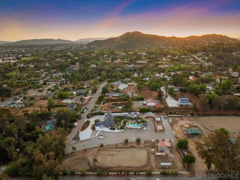 Photo of 14272 Jerome Drive DR, Poway, CA 92064 (MLS # 260010968SD)