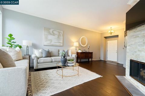 Photo of 51 Eagle Lake Ct #11, San Ramon, CA 94582 (MLS # 41114427)
