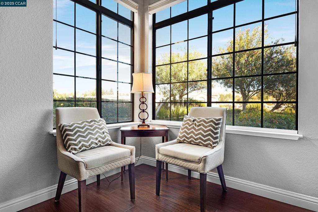 CANYON LAKES - Residential