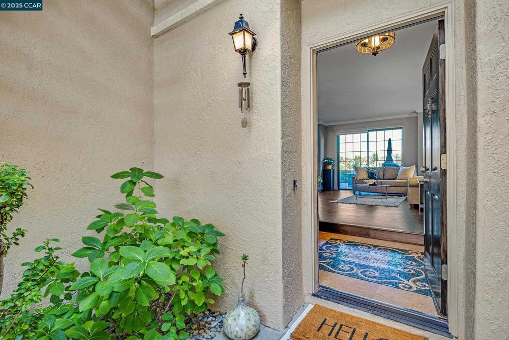 CANYON LAKES - Residential