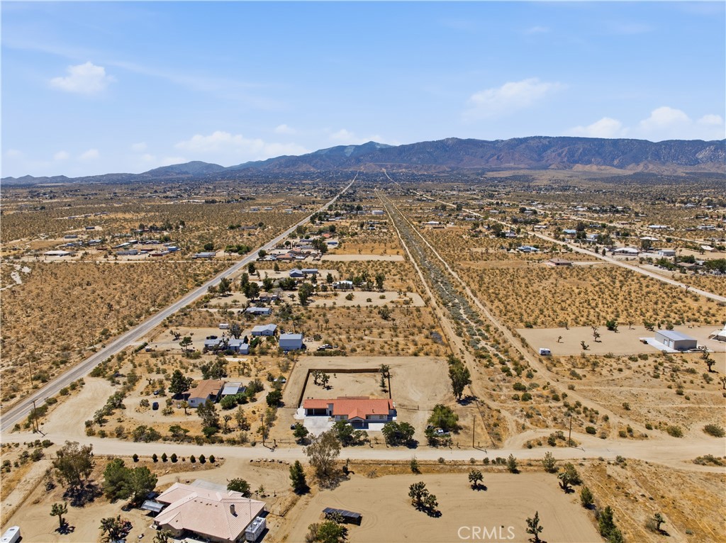 825 La Mesa Road