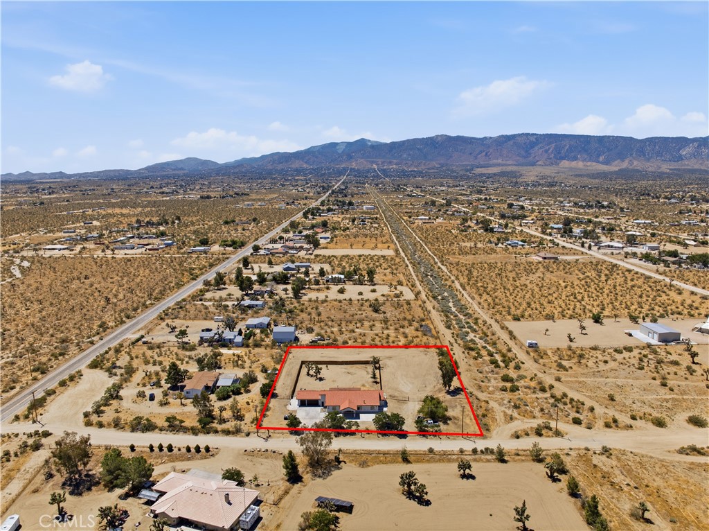 825 La Mesa Road