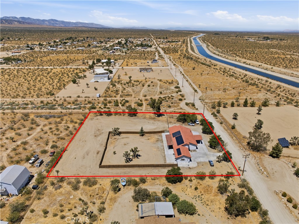 825 La Mesa Road