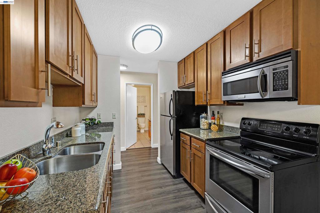 1570 165Th Ave 104