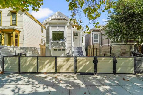 Photo of 1662 14th Street St, Oakland, CA 94607 (MLS # 41122117)