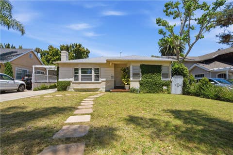 Photo of 1916 Veteran AVE, Los Angeles, CA 90025 (MLS # OC26124389)