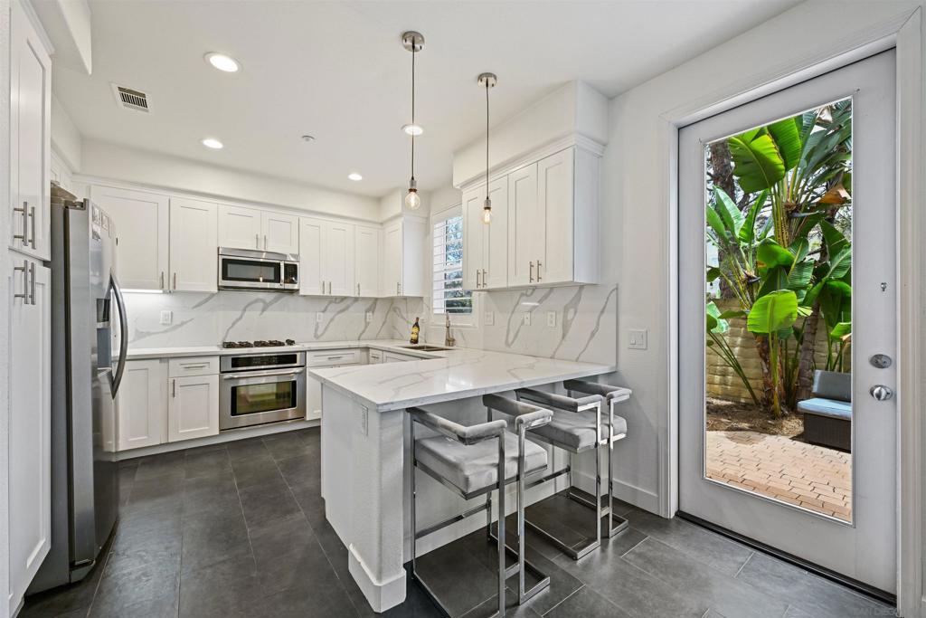 13295 Calle Del Campo 5