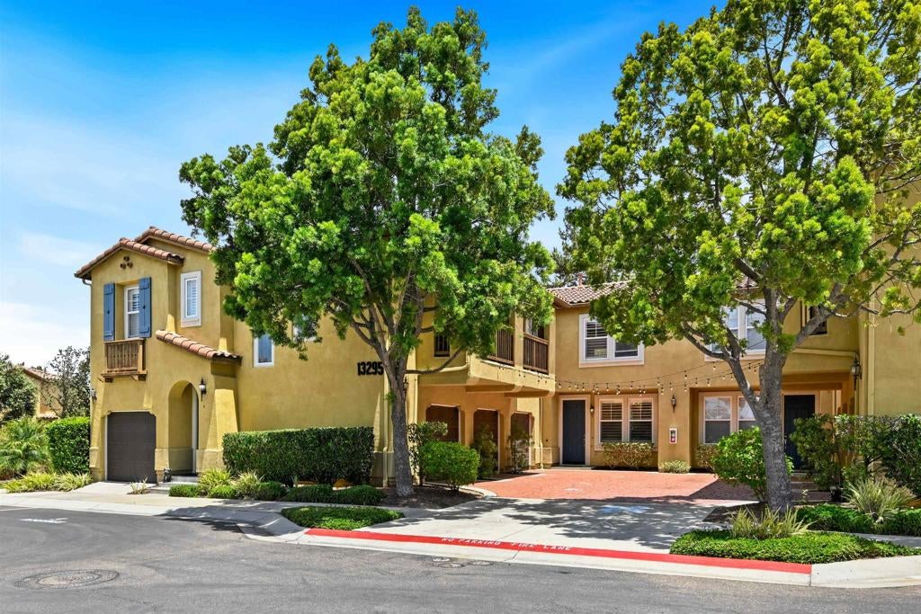 13295 Calle Del Campo