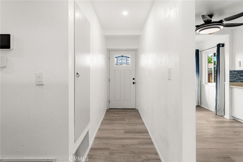 5693 Dumbarton Avenue