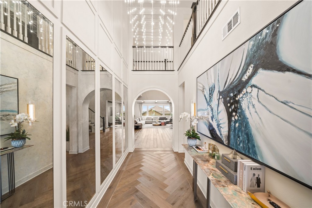 2592 Highland Oak Court