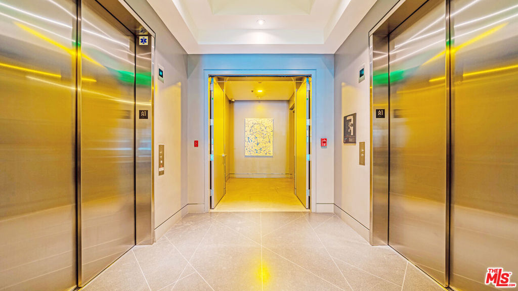 1111 S Grand Avenue 605