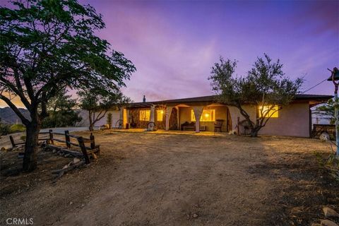 Photo of 8001 Hammett Road, Yucca Valley, CA 92284 (MLS # JT26115305)