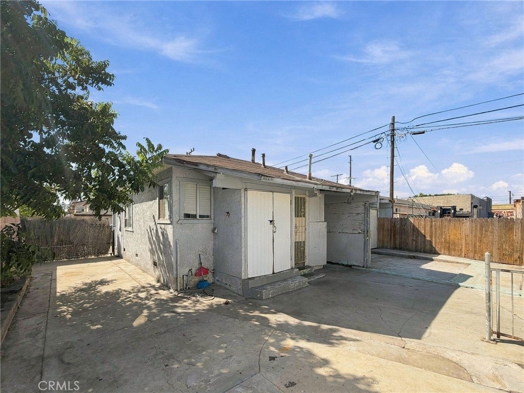 1741 W 150th