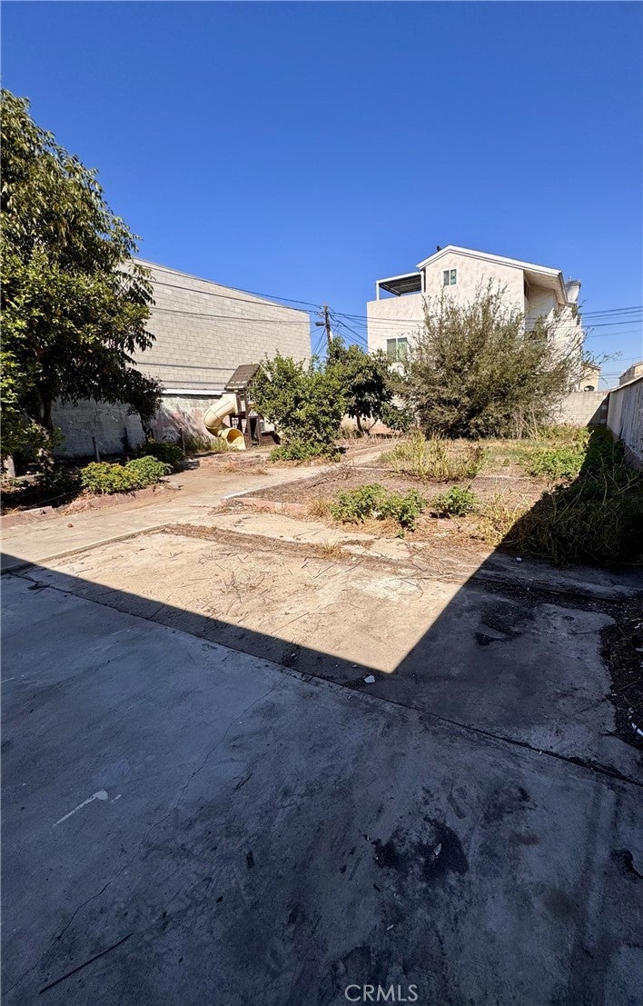 1741 W 150th