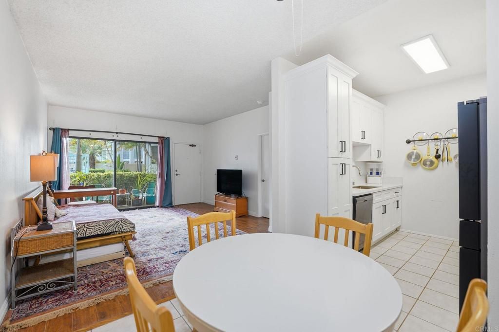 Photo of 8310 Regents Road #1E, San Diego, CA 92122 (MLS # PTP2600446)