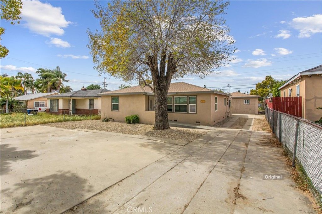 Photo of 2824 N Waterman Avenue, San Bernardino, CA 92404 (MLS # IG26048783)