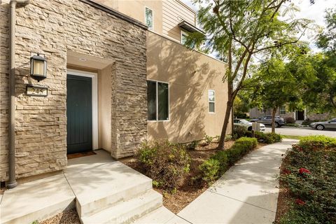 245 Follyhatch Irvine CA 92618