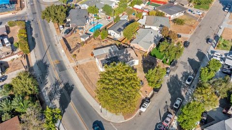 Photo of 8925 8925 Penny, Riverside, CA 92503 (MLS # IV25232755)