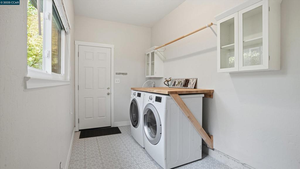 VIRGINIA HILLS - Residential