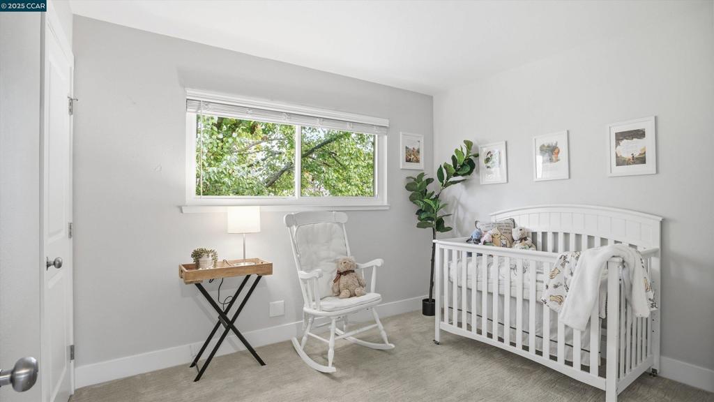 VIRGINIA HILLS - Residential