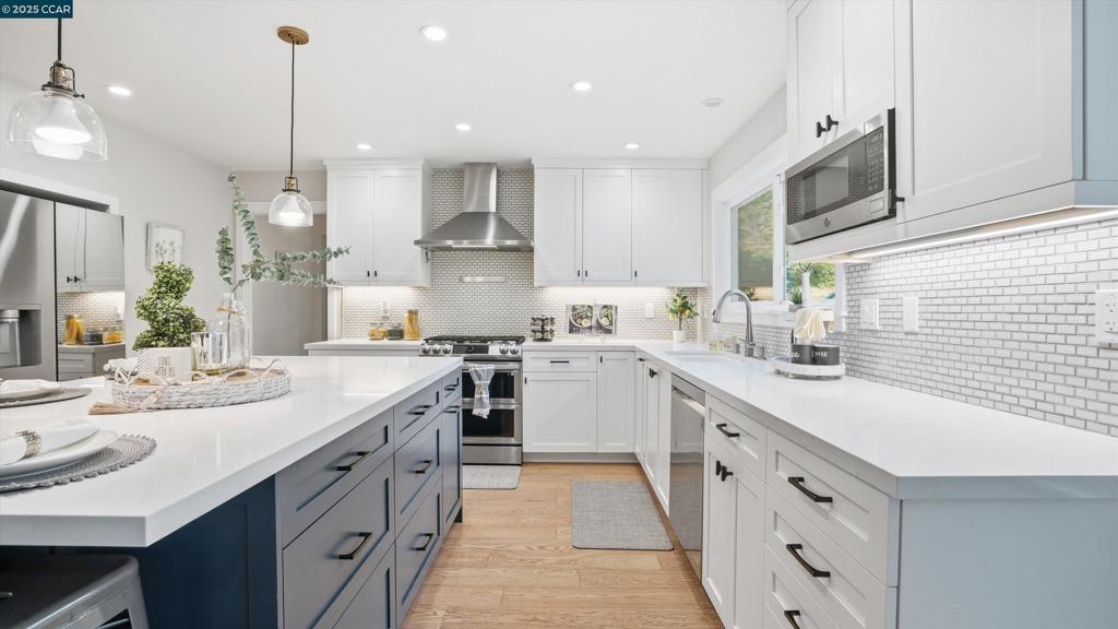 VIRGINIA HILLS - Residential