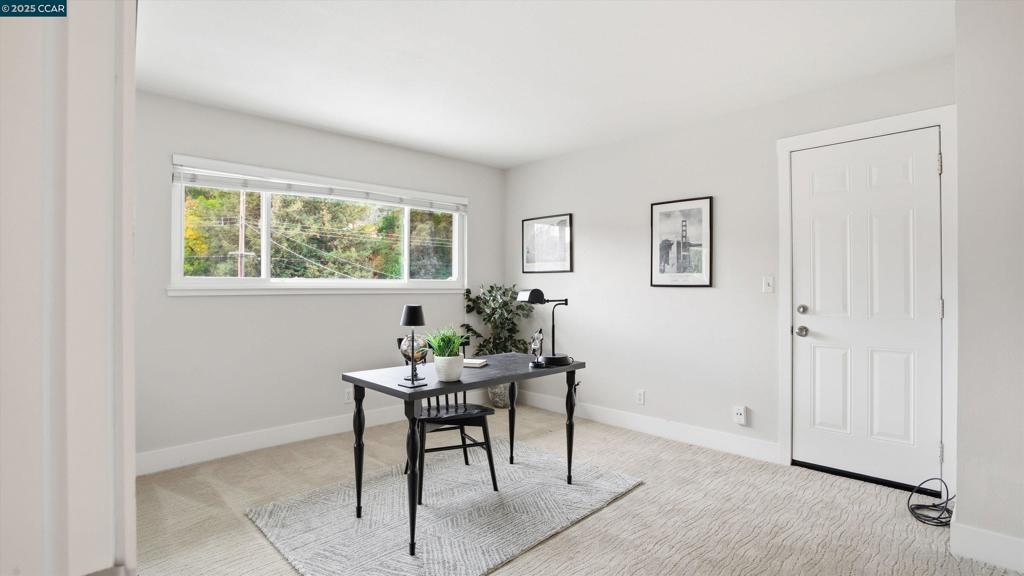 VIRGINIA HILLS - Residential