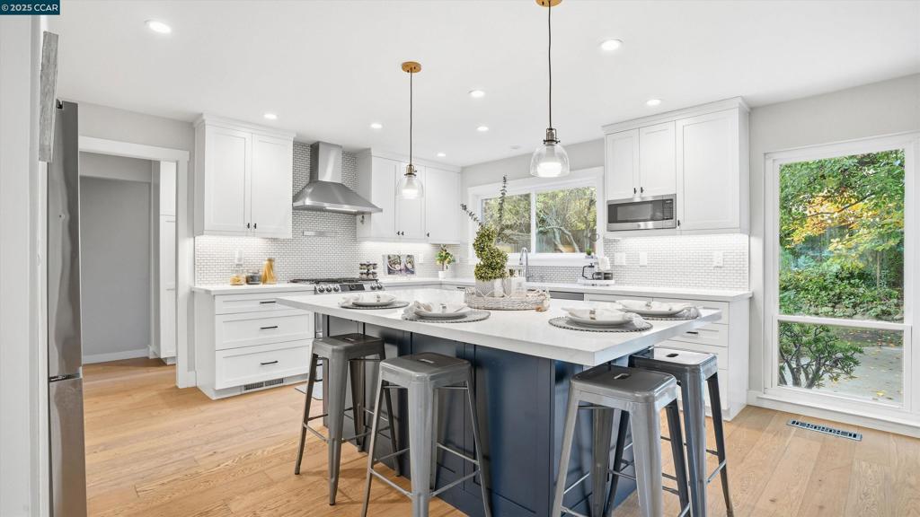 VIRGINIA HILLS - Residential