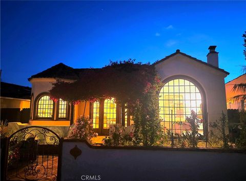 Photo of 3109 Stanford Ave, Venice, CA 90292 (MLS # SR26088628)