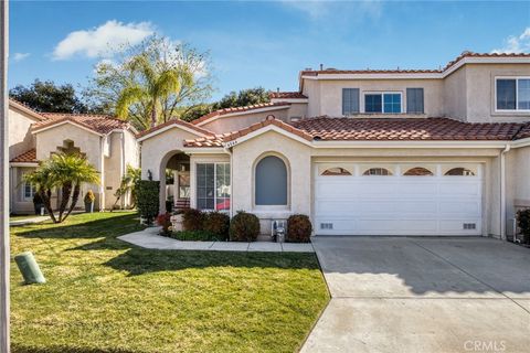 Photo of 4744 Rhapsody Drive, Oak Park, CA 91377 (MLS # SR26042130)